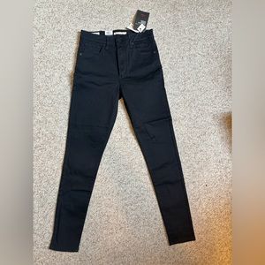 NWT Levi’s mile high super skinny black jeans